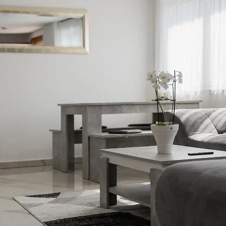 Mendoza Ailingen Klimatisiert Apartamento