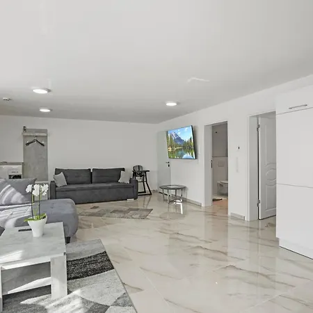 Mendoza Ailingen Klimatisiert Daire